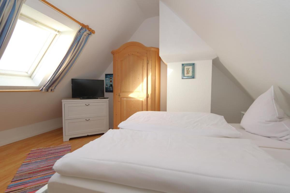 Koehler Am Dorfteich Apartment Wenningstedt-Braderup Екстериор снимка